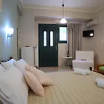 فيلة Nefeli *