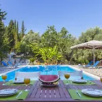 Nefeli Villa Yénion