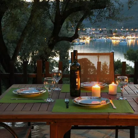 Nefeli Villa Yénion